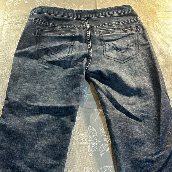 Ladies Only Jeans - Picture 7 of 10